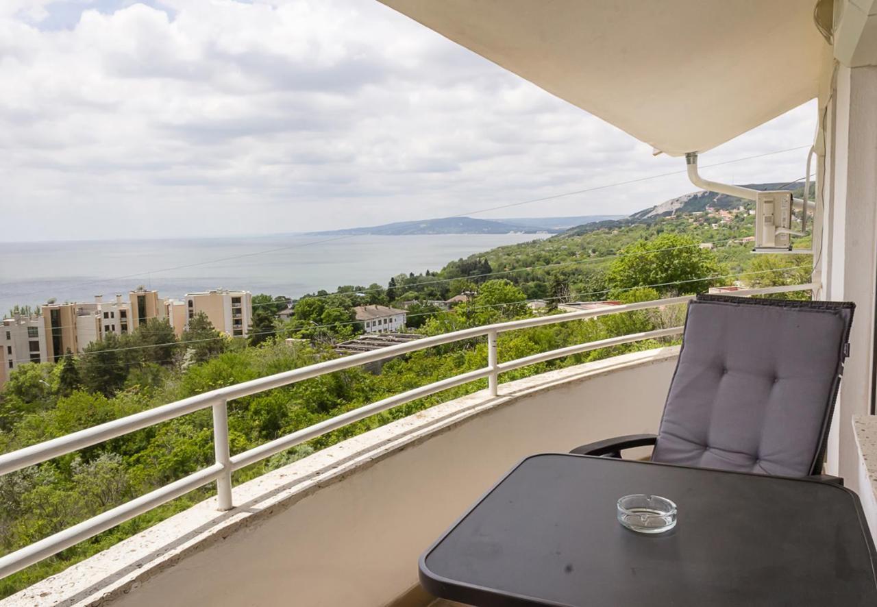 Ferienwohnung Two Identical Designer 2Bd Flats With Sea View In Balchik By Flat Mаnager Exterior foto